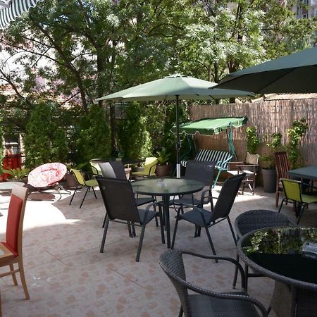 Guest House Golden Coin Nis Exterior photo